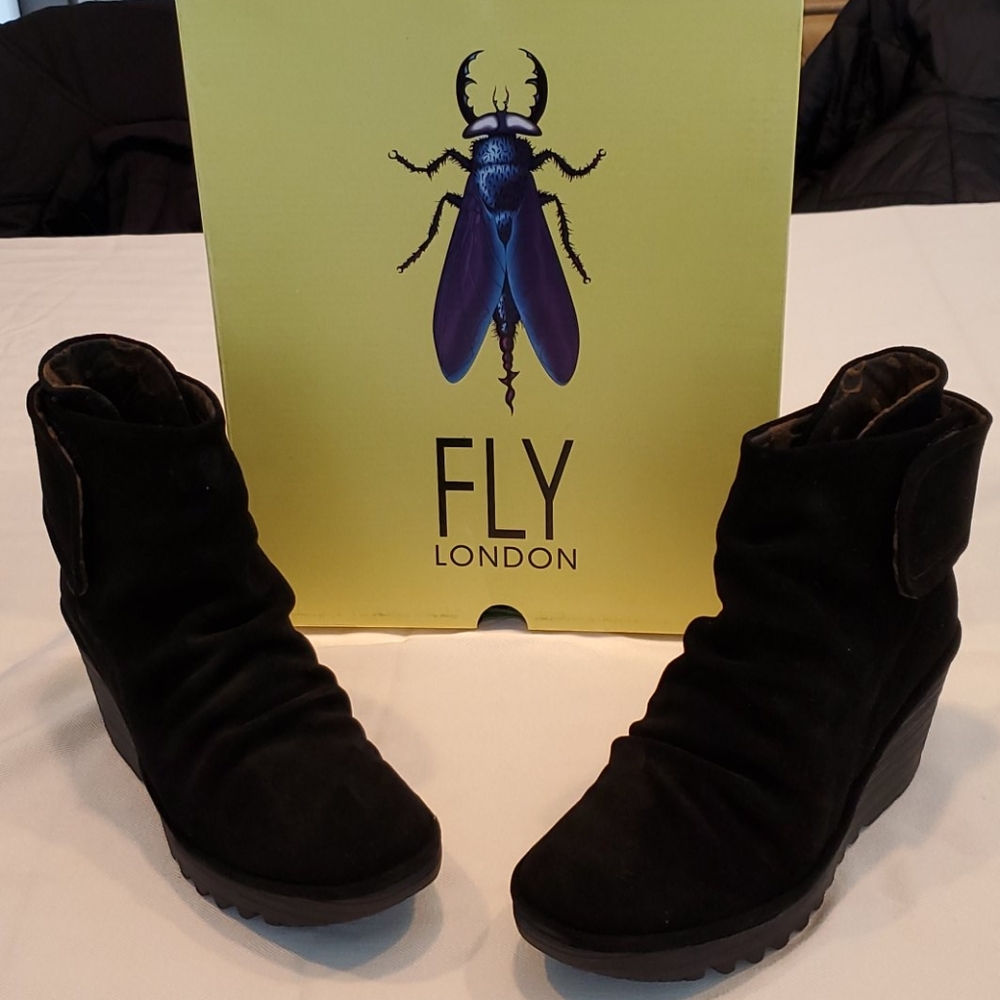 Fly London nwt womens yeti ankle boot